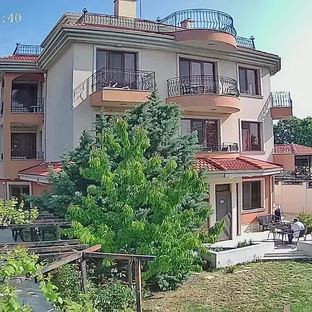вилла мадонна Guest house Varna
