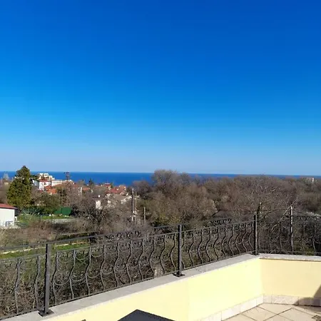 Guest house вилла мадонна *